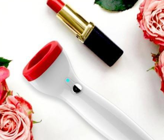 Miracle Lip Plumper gloss black